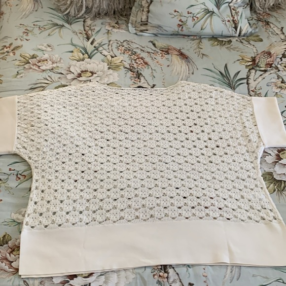 Loft L white s/s crocheted top NWOT - Picture 6 of 6